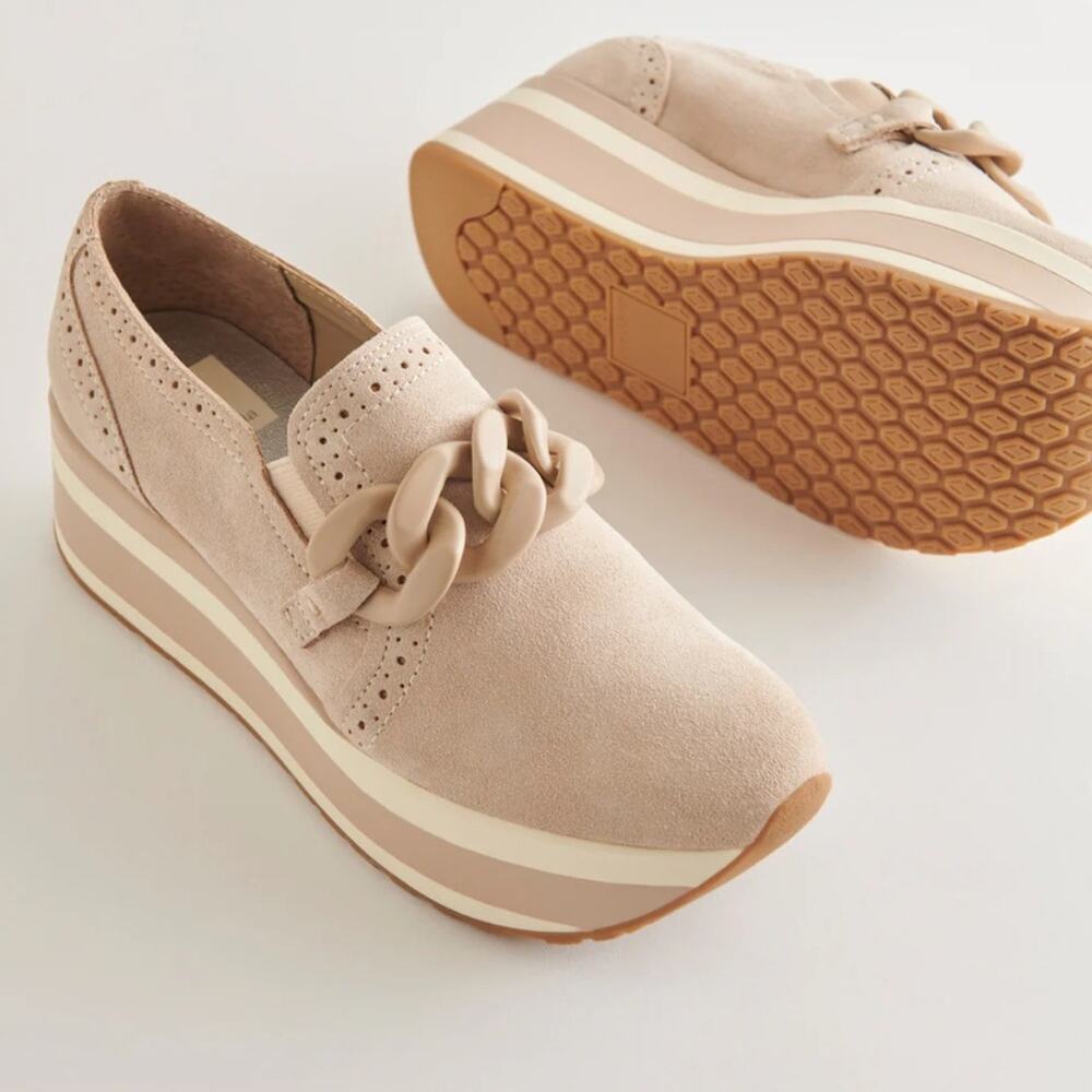 DOLCE VITA Jhenee Slip on sneakers in Sand Size 7